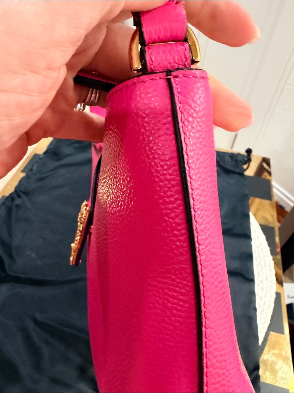 Versace Virtus Shoulder Bag in Fuchia EXCELLENT Condition + Dust Bag - Picture 7 of 16